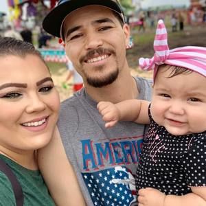 Meet your Posher, Nayeli